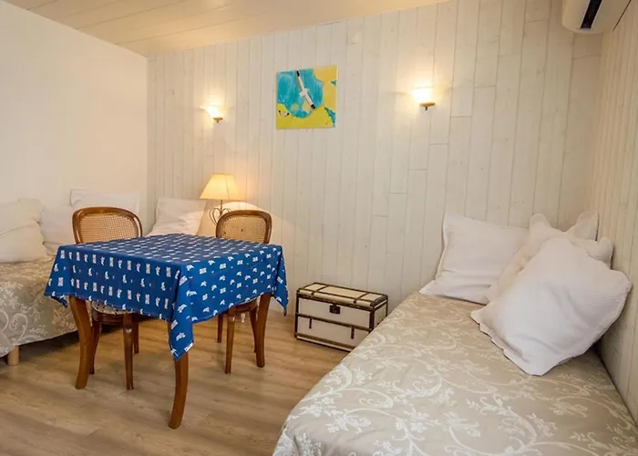 Appartamento Maison de village rénovée au calme, terrasse, parking - FR-1-604-2 Mèze